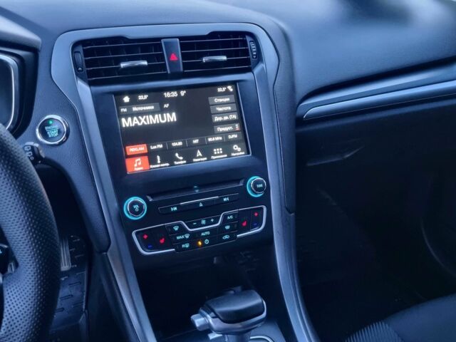 Черный Форд Мондео, объемом двигателя 2 л и пробегом 228 тыс. км за 13800 $, фото 22 на Automoto.ua