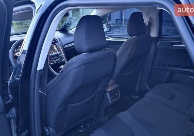 Черный Форд Мондео, объемом двигателя 2 л и пробегом 228 тыс. км за 13800 $, фото 38 на Automoto.ua