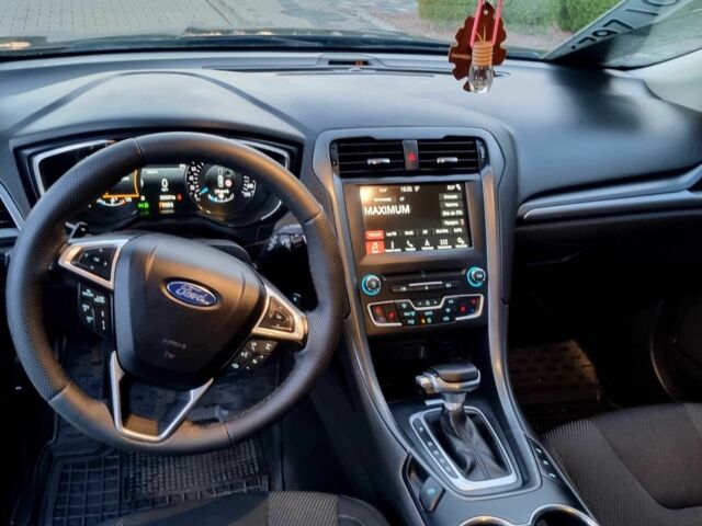 Черный Форд Мондео, объемом двигателя 2 л и пробегом 228 тыс. км за 13800 $, фото 19 на Automoto.ua