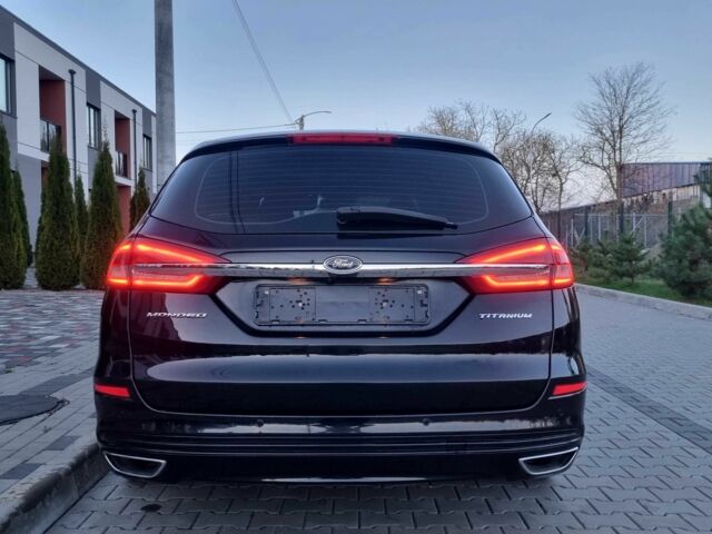 Черный Форд Мондео, объемом двигателя 2 л и пробегом 228 тыс. км за 13800 $, фото 6 на Automoto.ua