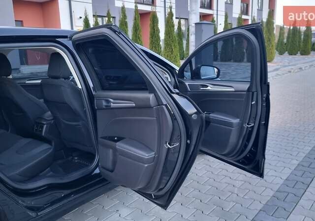 Черный Форд Мондео, объемом двигателя 2 л и пробегом 228 тыс. км за 13800 $, фото 16 на Automoto.ua