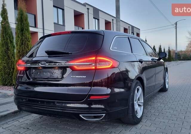 Черный Форд Мондео, объемом двигателя 2 л и пробегом 228 тыс. км за 13800 $, фото 12 на Automoto.ua