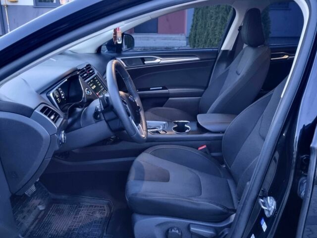 Черный Форд Мондео, объемом двигателя 2 л и пробегом 228 тыс. км за 13800 $, фото 21 на Automoto.ua