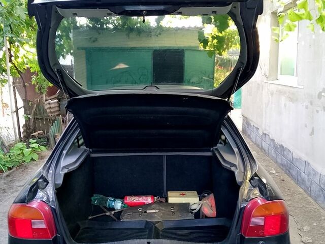 Чорний Форд Мондео, об'ємом двигуна 1.8 л та пробігом 390 тис. км за 2700 $, фото 2 на Automoto.ua