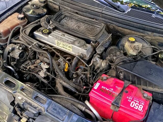 Чорний Форд Мондео, об'ємом двигуна 1.8 л та пробігом 390 тис. км за 2700 $, фото 1 на Automoto.ua