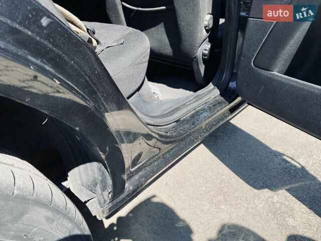 Форд Мондео 2004 в Киеве на Automoto.ua Черный Форд Мондео, объемом двигателя 2 л и пробегом 255 тыс. км за 4100 $, фото 12 на Automoto.ua