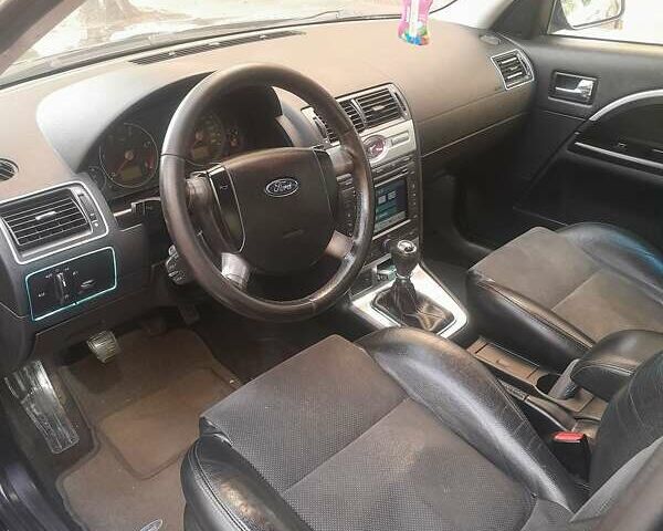 Чорний Форд Мондео, об'ємом двигуна 2.2 л та пробігом 250 тис. км за 4000 $, фото 16 на Automoto.ua