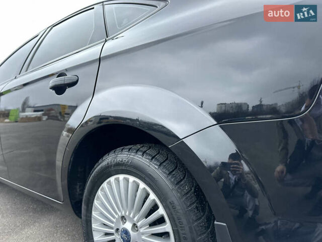 Чорний Форд Мондео, об'ємом двигуна 2 л та пробігом 266 тис. км за 6499 $, фото 14 на Automoto.ua