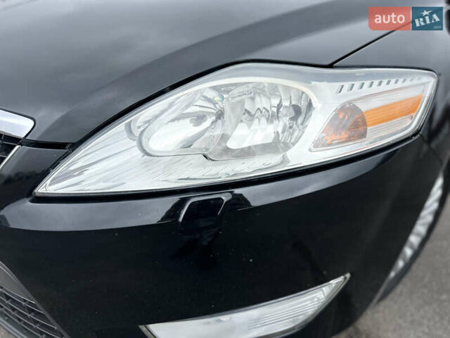Чорний Форд Мондео, об'ємом двигуна 2 л та пробігом 266 тис. км за 6499 $, фото 18 на Automoto.ua