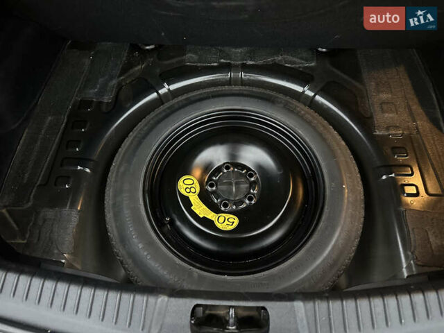 Чорний Форд Мондео, об'ємом двигуна 2 л та пробігом 266 тис. км за 6499 $, фото 34 на Automoto.ua