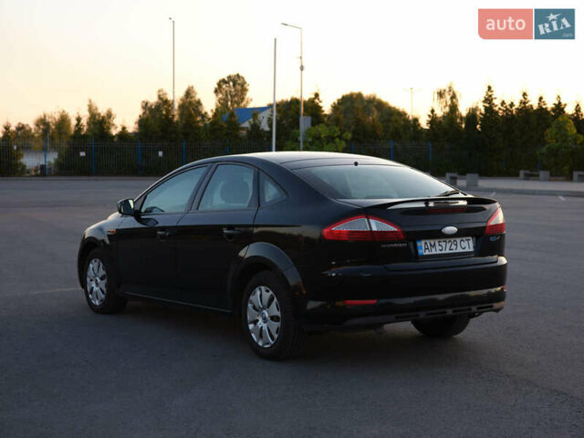 Черный Форд Мондео, объемом двигателя 1.75 л и пробегом 410 тыс. км за 5700 $, фото 6 на Automoto.ua