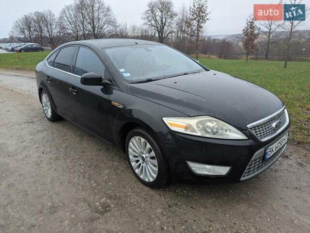 Чорний Форд Мондео, об'ємом двигуна 1.75 л та пробігом 292 тис. км за 5800 $, фото 2 на Automoto.ua