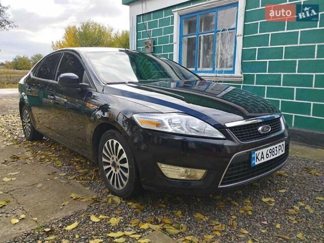 Чорний Форд Мондео, об'ємом двигуна 1.75 л та пробігом 300 тис. км за 5500 $, фото 11 на Automoto.ua