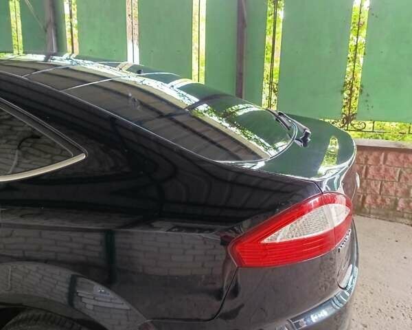 Черный Форд Мондео, объемом двигателя 2 л и пробегом 285 тыс. км за 6200 $, фото 1 на Automoto.ua