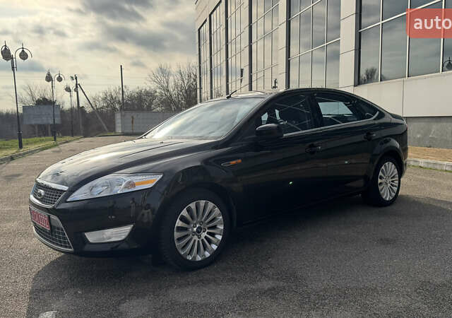 Чорний Форд Мондео, об'ємом двигуна 2 л та пробігом 204 тис. км за 6999 $, фото 7 на Automoto.ua