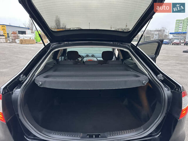 Чорний Форд Мондео, об'ємом двигуна 2 л та пробігом 266 тис. км за 6499 $, фото 35 на Automoto.ua