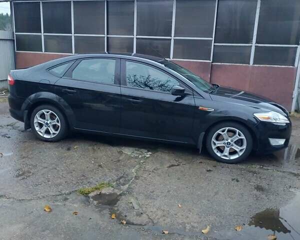 Черный Форд Мондео, объемом двигателя 1.8 л и пробегом 170 тыс. км за 5350 $, фото 7 на Automoto.ua