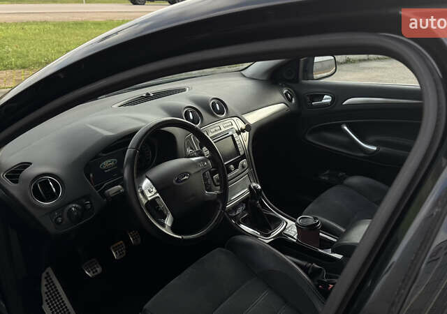 Чорний Форд Мондео, об'ємом двигуна 2 л та пробігом 204 тис. км за 6999 $, фото 19 на Automoto.ua