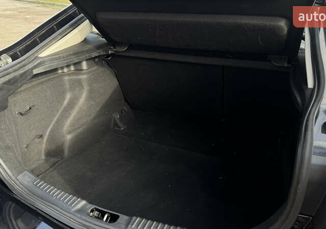 Чорний Форд Мондео, об'ємом двигуна 2 л та пробігом 204 тис. км за 6999 $, фото 45 на Automoto.ua