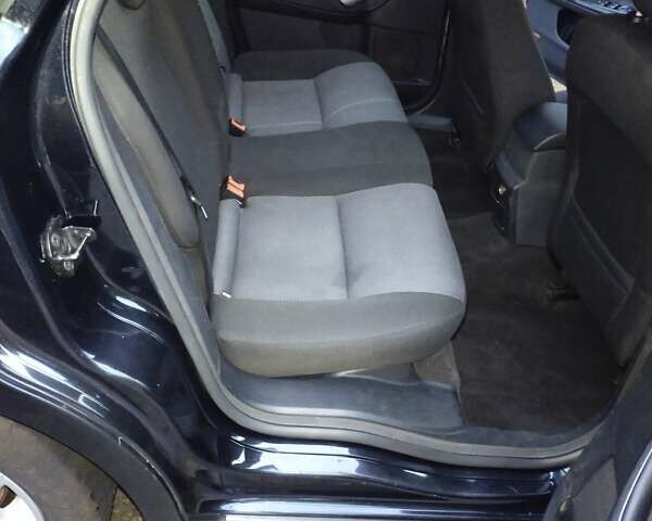 Черный Форд Мондео, объемом двигателя 1.8 л и пробегом 170 тыс. км за 5350 $, фото 16 на Automoto.ua