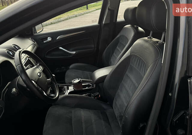 Чорний Форд Мондео, об'ємом двигуна 2 л та пробігом 204 тис. км за 6999 $, фото 27 на Automoto.ua