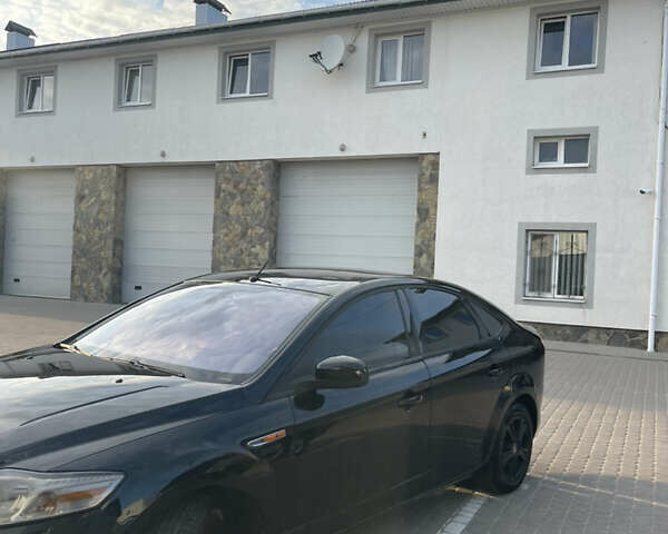 Чорний Форд Мондео, об'ємом двигуна 1.6 л та пробігом 225 тис. км за 5400 $, фото 2 на Automoto.ua