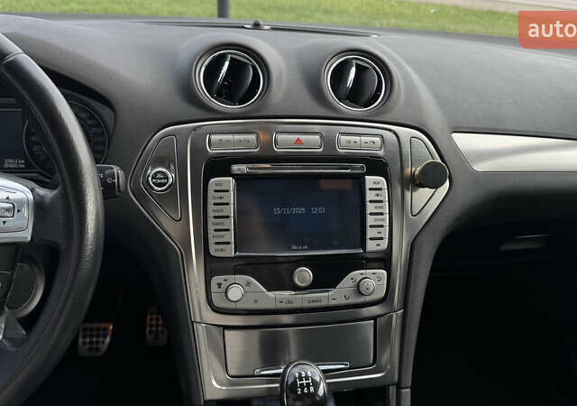 Чорний Форд Мондео, об'ємом двигуна 2 л та пробігом 204 тис. км за 6999 $, фото 25 на Automoto.ua