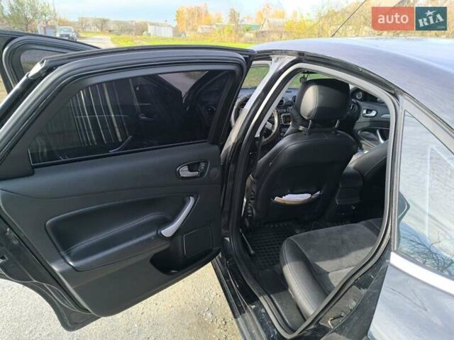 Черный Форд Мондео, объемом двигателя 1.75 л и пробегом 287 тыс. км за 8350 $, фото 2 на Automoto.ua