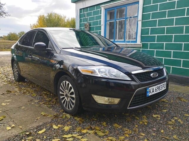 Чорний Форд Мондео, об'ємом двигуна 1.8 л та пробігом 300 тис. км за 5500 $, фото 10 на Automoto.ua
