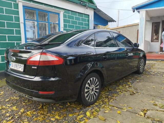 Чорний Форд Мондео, об'ємом двигуна 1.8 л та пробігом 300 тис. км за 5500 $, фото 12 на Automoto.ua