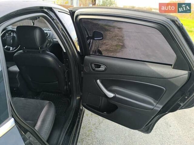 Черный Форд Мондео, объемом двигателя 1.75 л и пробегом 287 тыс. км за 8350 $, фото 12 на Automoto.ua