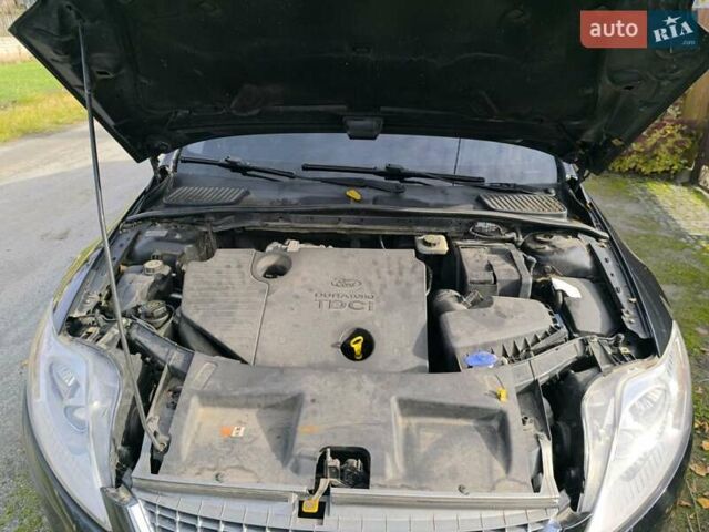 Черный Форд Мондео, объемом двигателя 1.75 л и пробегом 287 тыс. км за 8350 $, фото 19 на Automoto.ua