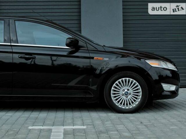 Черный Форд Мондео, объемом двигателя 2 л и пробегом 205 тыс. км за 9200 $, фото 8 на Automoto.ua