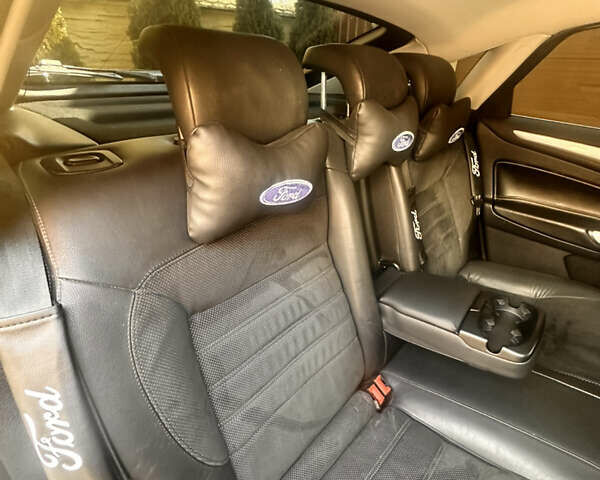 Форд Мондео 2011 в Черновцах на Automoto.ua Черный Форд Мондео, объемом двигателя 2 л и пробегом 233 тыс. км за 8500 $, фото 9 на Automoto.ua