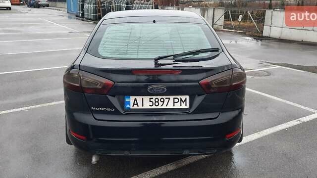 Черный Форд Мондео, объемом двигателя 2 л и пробегом 272 тыс. км за 7500 $, фото 4 на Automoto.ua
