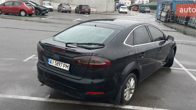 Черный Форд Мондео, объемом двигателя 2 л и пробегом 272 тыс. км за 7500 $, фото 5 на Automoto.ua