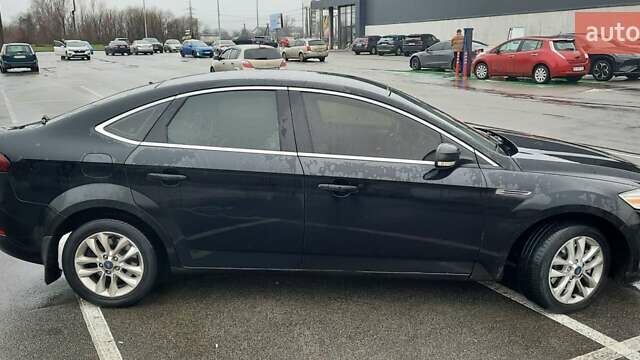 Черный Форд Мондео, объемом двигателя 2 л и пробегом 272 тыс. км за 7500 $, фото 2 на Automoto.ua