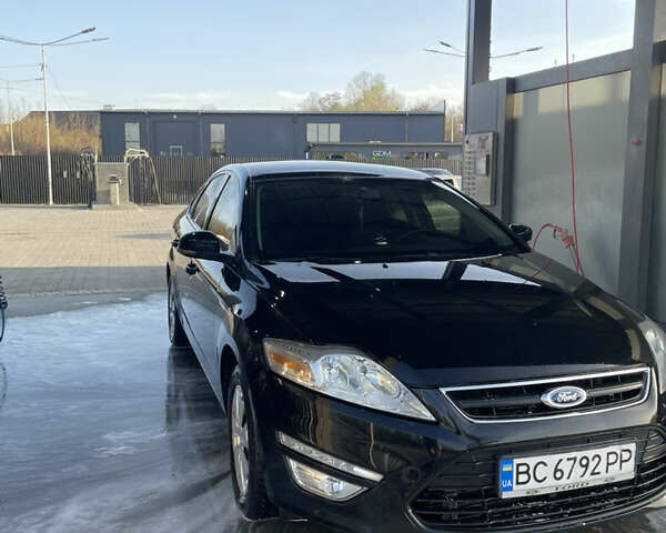 Черный Форд Мондео, объемом двигателя 1.56 л и пробегом 190 тыс. км за 9500 $, фото 9 на Automoto.ua