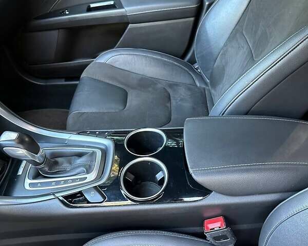 Черный Форд Мондео, объемом двигателя 2 л и пробегом 202 тыс. км за 18450 $, фото 62 на Automoto.ua