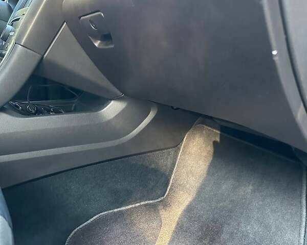 Черный Форд Мондео, объемом двигателя 2 л и пробегом 202 тыс. км за 18450 $, фото 78 на Automoto.ua