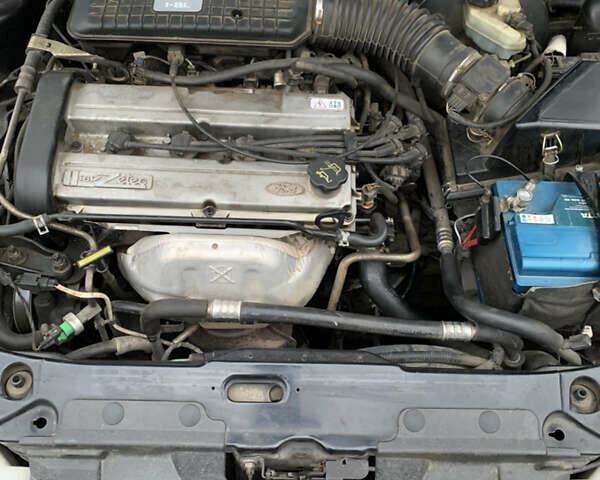 Фиолетовый Форд Мондео, объемом двигателя 1.8 л и пробегом 143 тыс. км за 2900 $, фото 6 на Automoto.ua