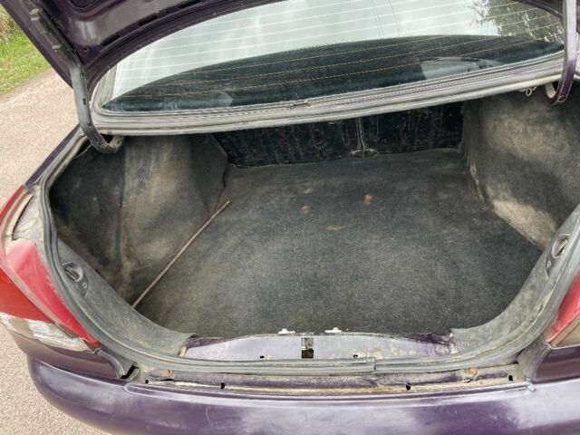 Фиолетовый Форд Мондео, объемом двигателя 1.6 л и пробегом 280 тыс. км за 1000 $, фото 12 на Automoto.ua