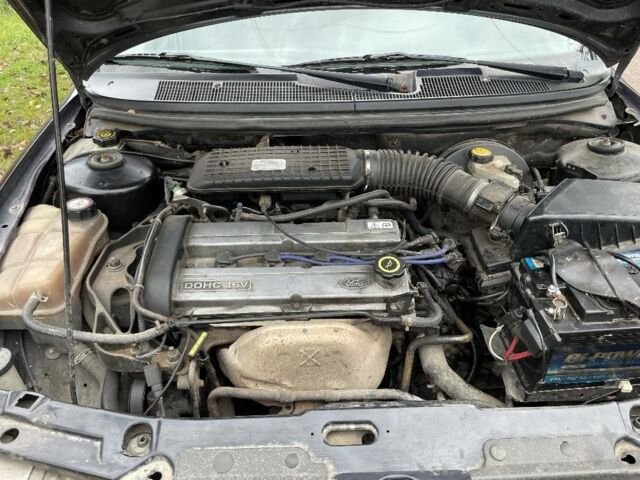 Фиолетовый Форд Мондео, объемом двигателя 1.6 л и пробегом 280 тыс. км за 1000 $, фото 13 на Automoto.ua