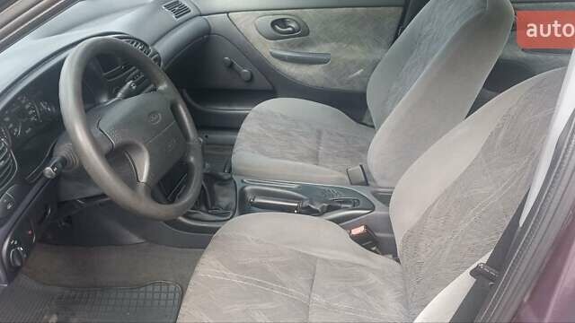 Фиолетовый Форд Мондео, объемом двигателя 1.6 л и пробегом 255 тыс. км за 2800 $, фото 6 на Automoto.ua