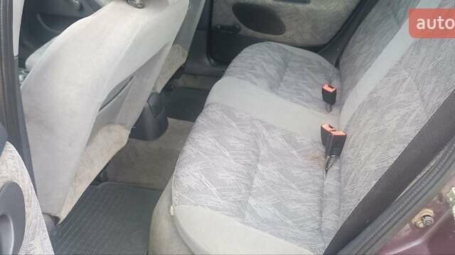 Фиолетовый Форд Мондео, объемом двигателя 1.6 л и пробегом 255 тыс. км за 2800 $, фото 8 на Automoto.ua