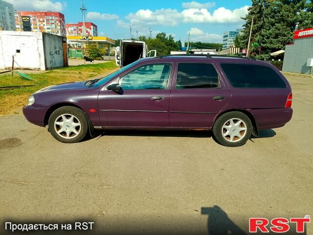 Фіолетовий Форд Мондео, об'ємом двигуна 1.6 л та пробігом 250 тис. км за 1850 $, фото 2 на Automoto.ua