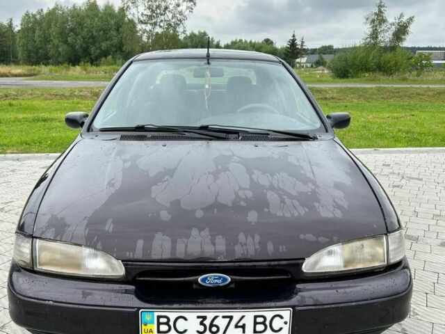 Коричневый Форд Мондео, объемом двигателя 1.6 л и пробегом 290 тыс. км за 500 $, фото 1 на Automoto.ua