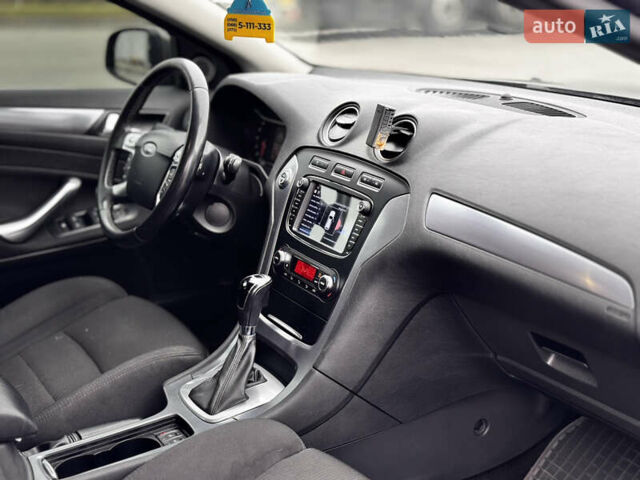 Коричневый Форд Мондео, объемом двигателя 2 л и пробегом 135 тыс. км за 9950 $, фото 5 на Automoto.ua