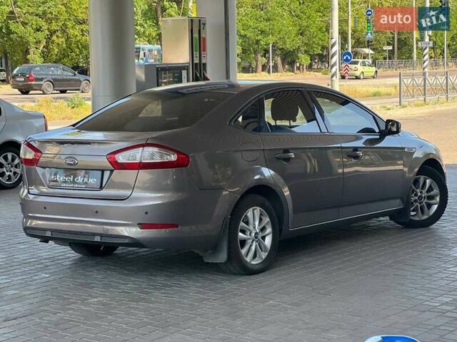 Коричневый Форд Мондео, объемом двигателя 1.6 л и пробегом 269 тыс. км за 5599 $, фото 5 на Automoto.ua