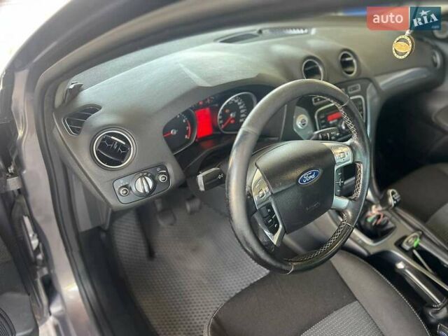 Коричневый Форд Мондео, объемом двигателя 1.6 л и пробегом 269 тыс. км за 5599 $, фото 7 на Automoto.ua